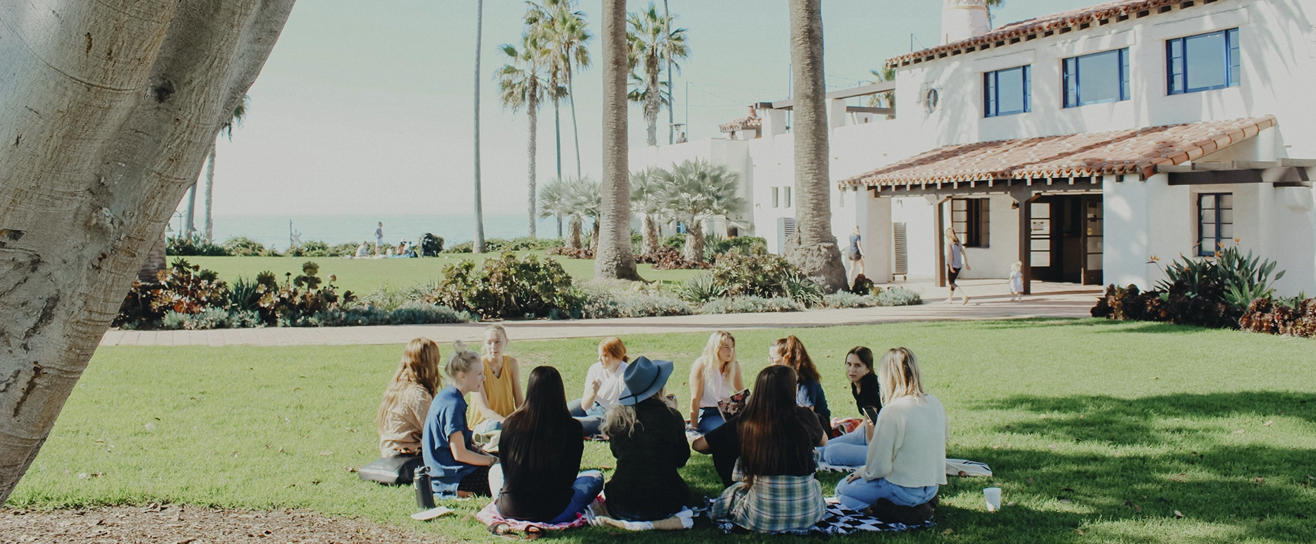 6 países para fazer um curso de línguas junto à praia - Curso de línguas - Information Planet